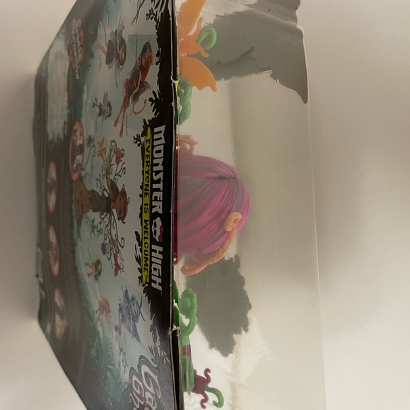 NEW!! Rare    Teresa Thornwillow doll - Picture 3 of 3